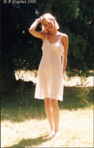 Janettepink1.jpg (62333 bytes)