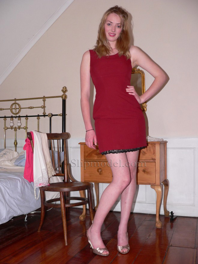LaurenDVD2g.jpg (123992 bytes)