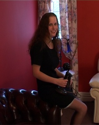 Linda7.jpg (30230 bytes)